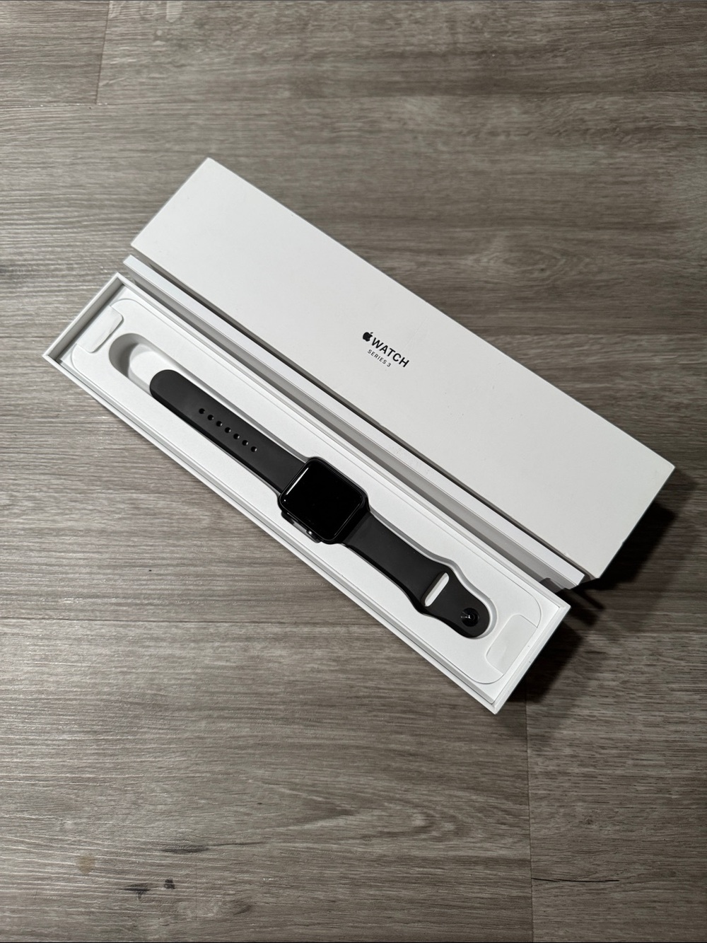 Apple Watch Series 3 42MM Aluminum